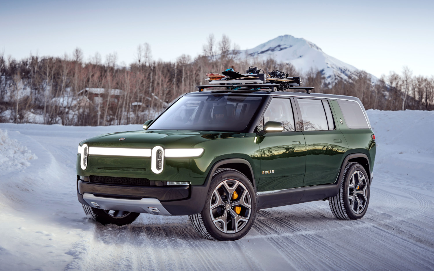 Comparison - Rivian R1S 2021 - vs - Lexus RX 350 F SPORT 2020 | SUV Drive